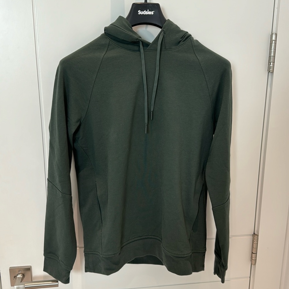 Lululemon men’s hoodie + black shorts
